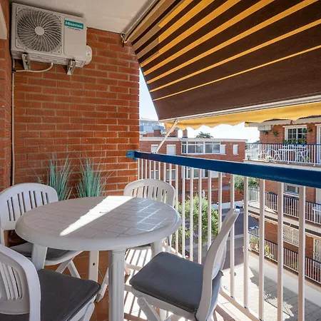 アパート At122 Con Piscina Y Airco, 150m De La Playa トラダンバーラ