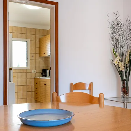 Apartment At122 Con Piscina Y Airco, 150m De La Playa *